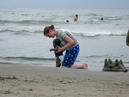 Leanne introduces Andres to the beach